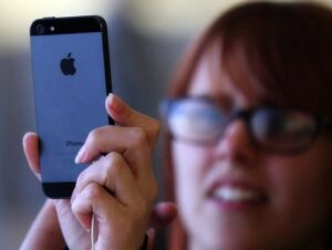 6 meo chup anh thu vi khi cam iphone 12 1