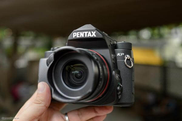 Máy ảnh Pentax KP mới nhất, ISO cao, nhỏ gọn, thiết kế đẹp 44 may anh pentax kp moi nhat iso cao nho gon thiet ke dep 1 2