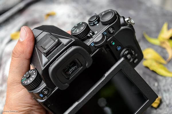 Máy ảnh Pentax KP mới nhất, ISO cao, nhỏ gọn, thiết kế đẹp 74 may anh pentax kp moi nhat iso cao nho gon thiet ke dep 31 1