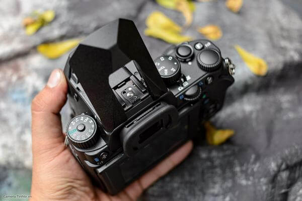 Máy ảnh Pentax KP mới nhất, ISO cao, nhỏ gọn, thiết kế đẹp 78 may anh pentax kp moi nhat iso cao nho gon thiet ke dep 35 2