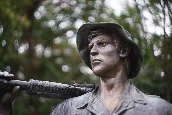 Một số ống kính có bokeh đặc biệt mà bạn nên biết 81 mot ong kinh co bokeh dac biet ma ban nen biet 21 2