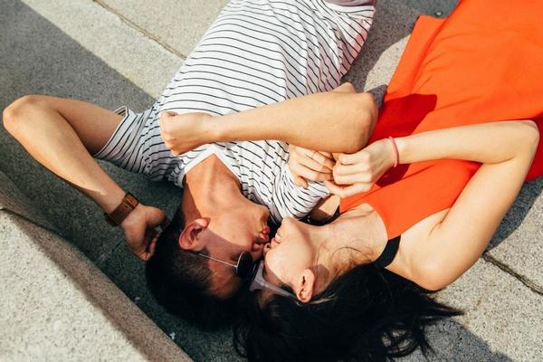 tro chuyen ve viec tao dang trong chup anh cuoi 12 2