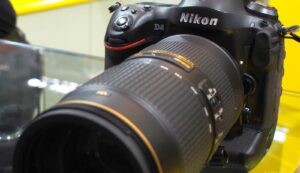 lens fx dau tien voi stepping motor cua nikon 7 3