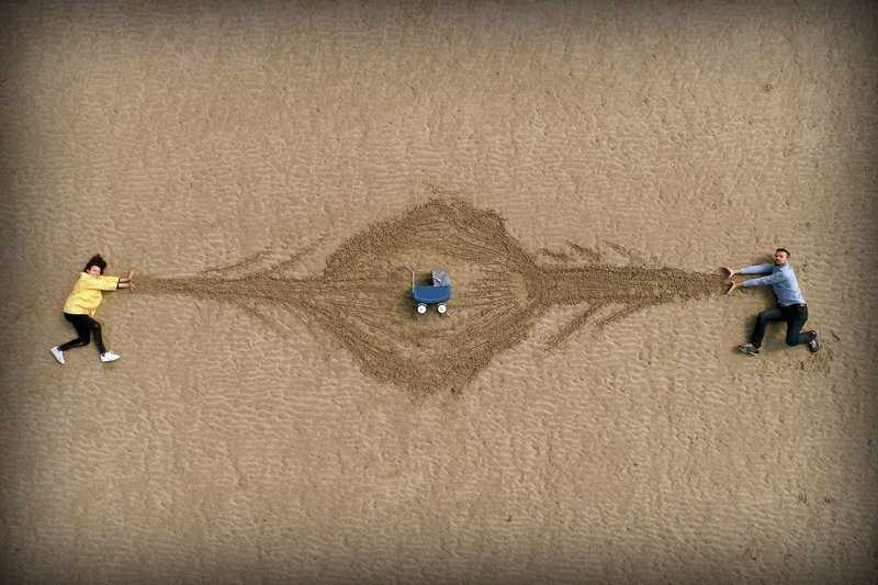 Một bức ảnh khá thú vị về cuộc sống gia đình trên cát. Tác giả macareuxprod