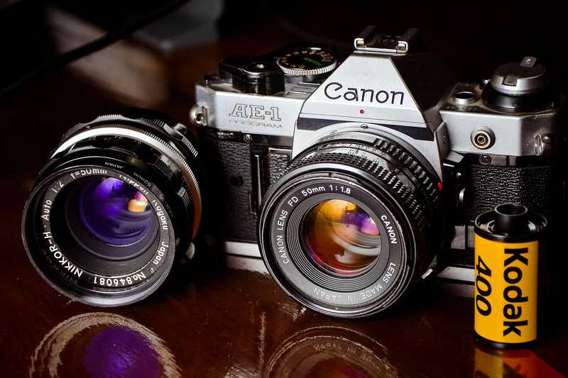 Canon AE-1 rất thích hợp với tay máy không chuyên.