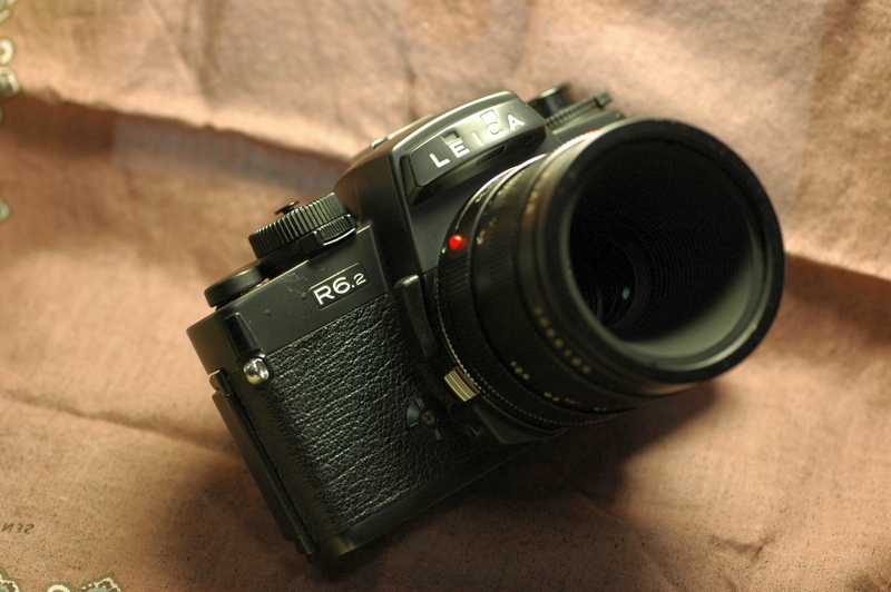 Những máy ảnh phim nổi tiếng 19 Leica R-series độ bền cao.