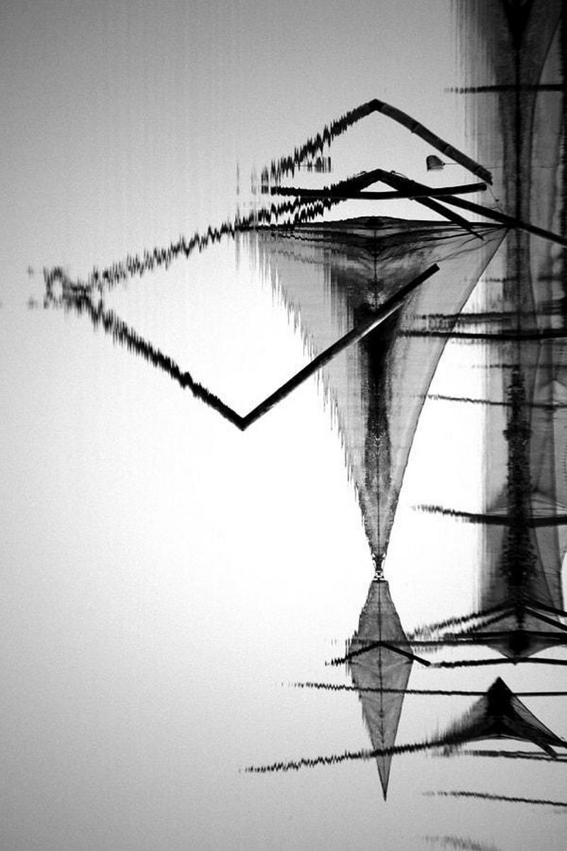 EOS 100D; EF55-250mm f/4-5.6 IS STM; 194mm; f/5.6; 1/2000 sec; ISO 400 (Alien Robot)