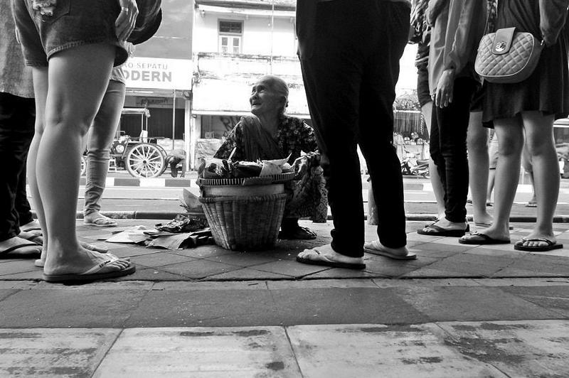 EOS 550D; EF10-22mm f/3.5-4.5 USM; 10mm; f/3.5; 1/100 sec; ISO 200 (Your Order, Please)