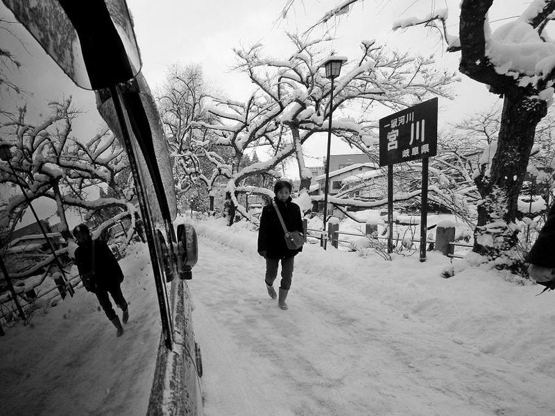 EOS 60D; EF10-22mm f/3.5-4.5 USM; 10mm; f/8; 1/1000 sec; ISO 400 (Frozen Path)