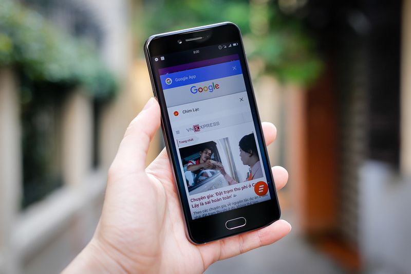 Bkav thay đổi nhiều về giao diện của Android từ đồ hoạ cho tới biểu tượng ứng dụng, bổ sung thêm nhiều ứng dụng riêng như trình duyệt, từ điển, điện thoại, tin nhắn hay phần mềm quét virus, lọc tin nhắn rác.