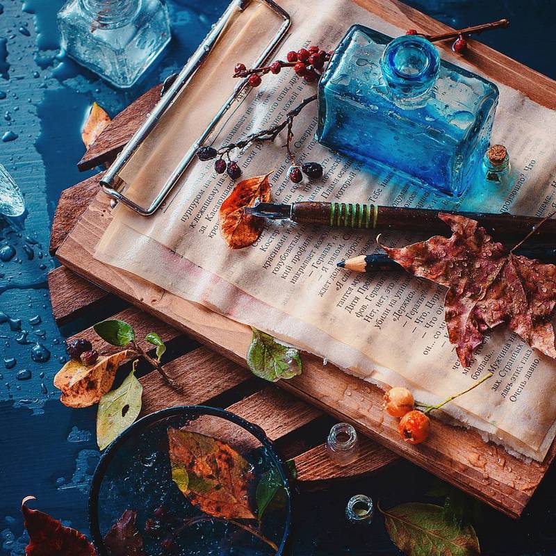 Bộ ảnh tĩnh vật mùa thu tuyệt đẹp của nữ nhiếp ảnh gia người Nga 19 Cách sắp đặt các đồ vật tinh tế khiến cho bức ảnh trở nên có giá trị nghệ thuật hơn.