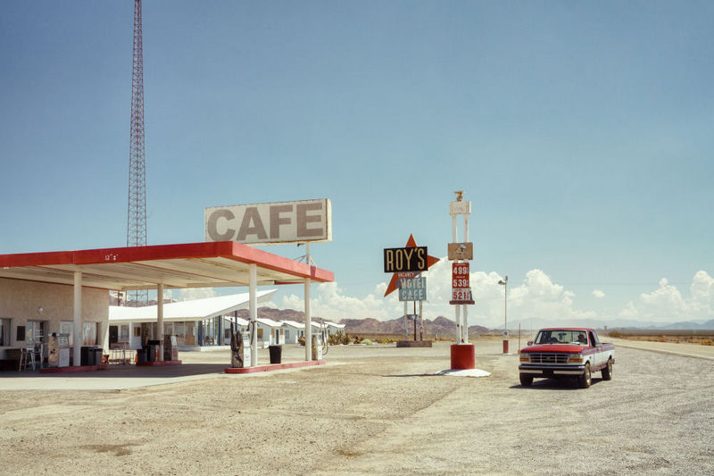Roy's cafe, một trạm xăng, một nhà nghỉ ở Amboy, California, trên tuyến đường số 66, Hoa Kỳ.