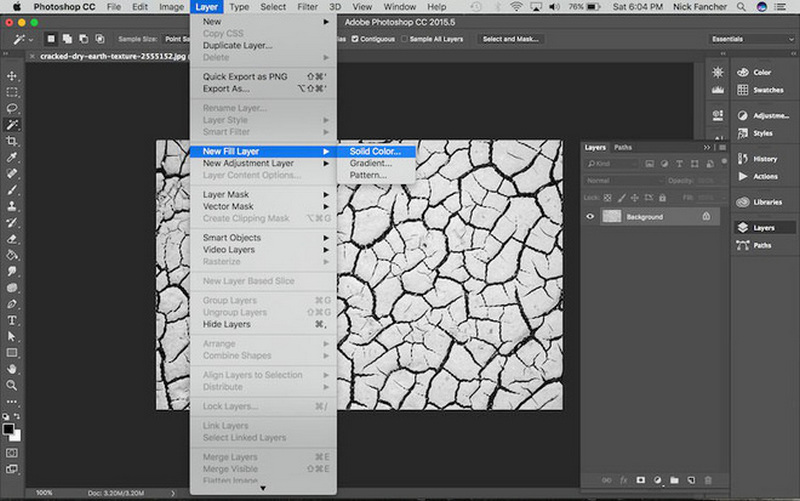 Thêm Fill Layer Solid Color.