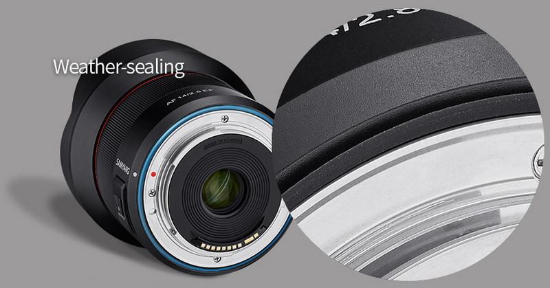 Cấu tạo bên trong là 15 phần tử trong 10 nhóm, bao gồm 7 thành phần quang học đặc biệt: 2 lens cầu, 4 lens khúc xạ cao và 1 lens phân tán thấp.