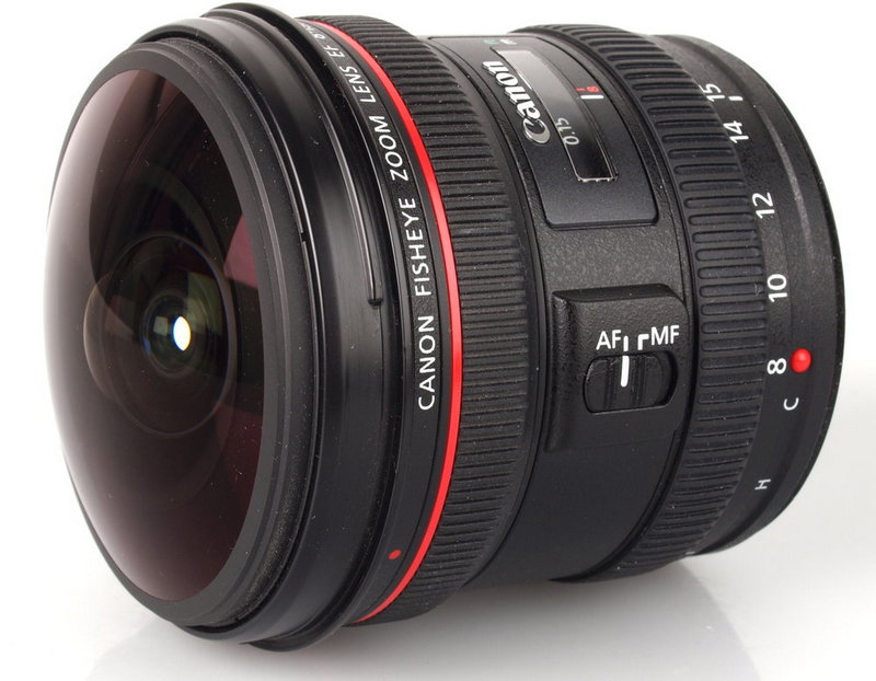 Ống kính EF8-15mm f/4L Fisheye USM.