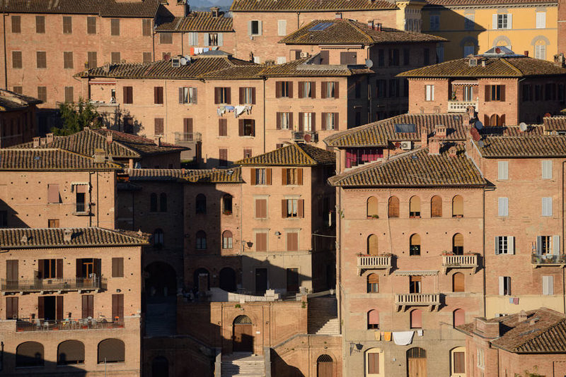 Tìm hiểu sâu các quy luật bố cục trong nhiếp ảnh 34 NIKON D800E + 70-200mm f/4 @ 200mm, ISO 100, 1/500, f/6.3 Ảnh này có nhiều không gian tích cực toát lên sự bận rộn và năng động hơn.