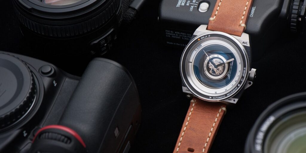 Chiếc đồng hồ lấy ý tưởng từ ống kính máy ảnh 9 chiec dong ho lay y tuong tu ong kinh may anh 3