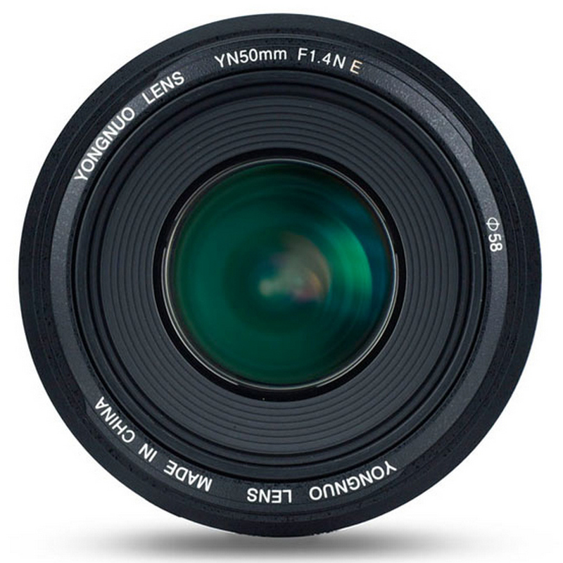 “Ống kính này hỗ trợ lấy nét trực tiếp (Lv)”, Yongnuo nói. Khi chế độ Lv bật, lens có thể lấy nét từ các góc hoặc lấy nét chính xác từ view mở rộng trên màn hình hiển thị.”