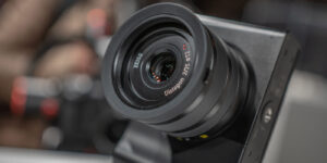 zeiss zx1 camera full frame dau tien co lightroom tich hop 7 1