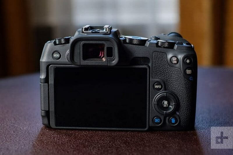 Tổng quan Máy ảnh mirrorless full-frame Canon EOS RP: Bản thu nhỏ của EOS R